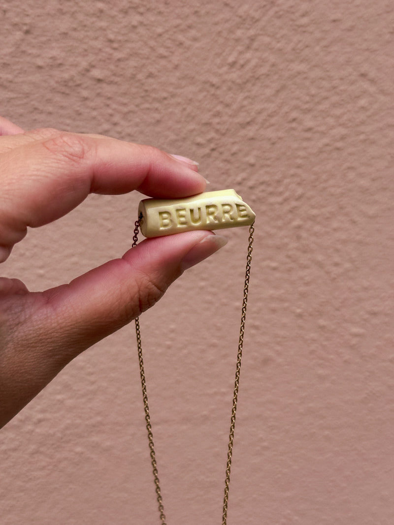 Butter sweet necklace