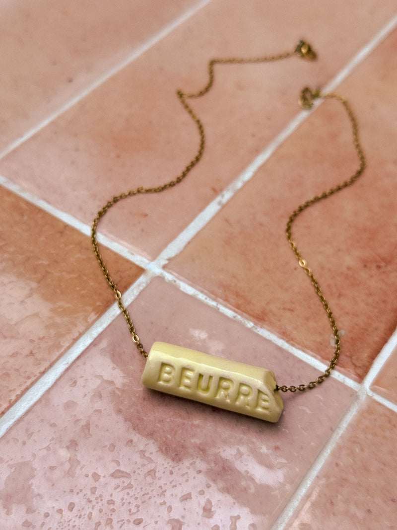 Butter sweet necklace
