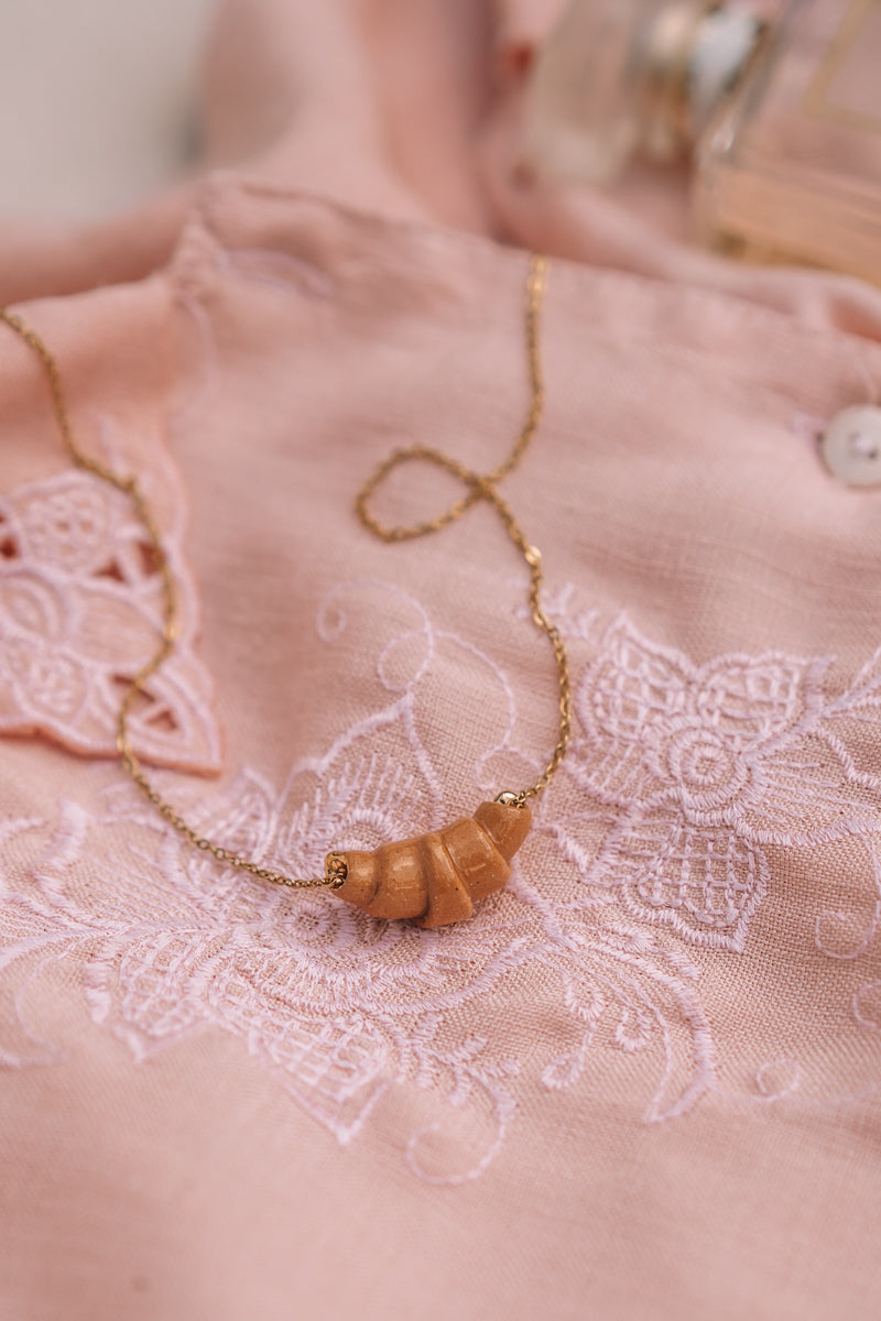 Croissant ketting licht terracotta SALE
