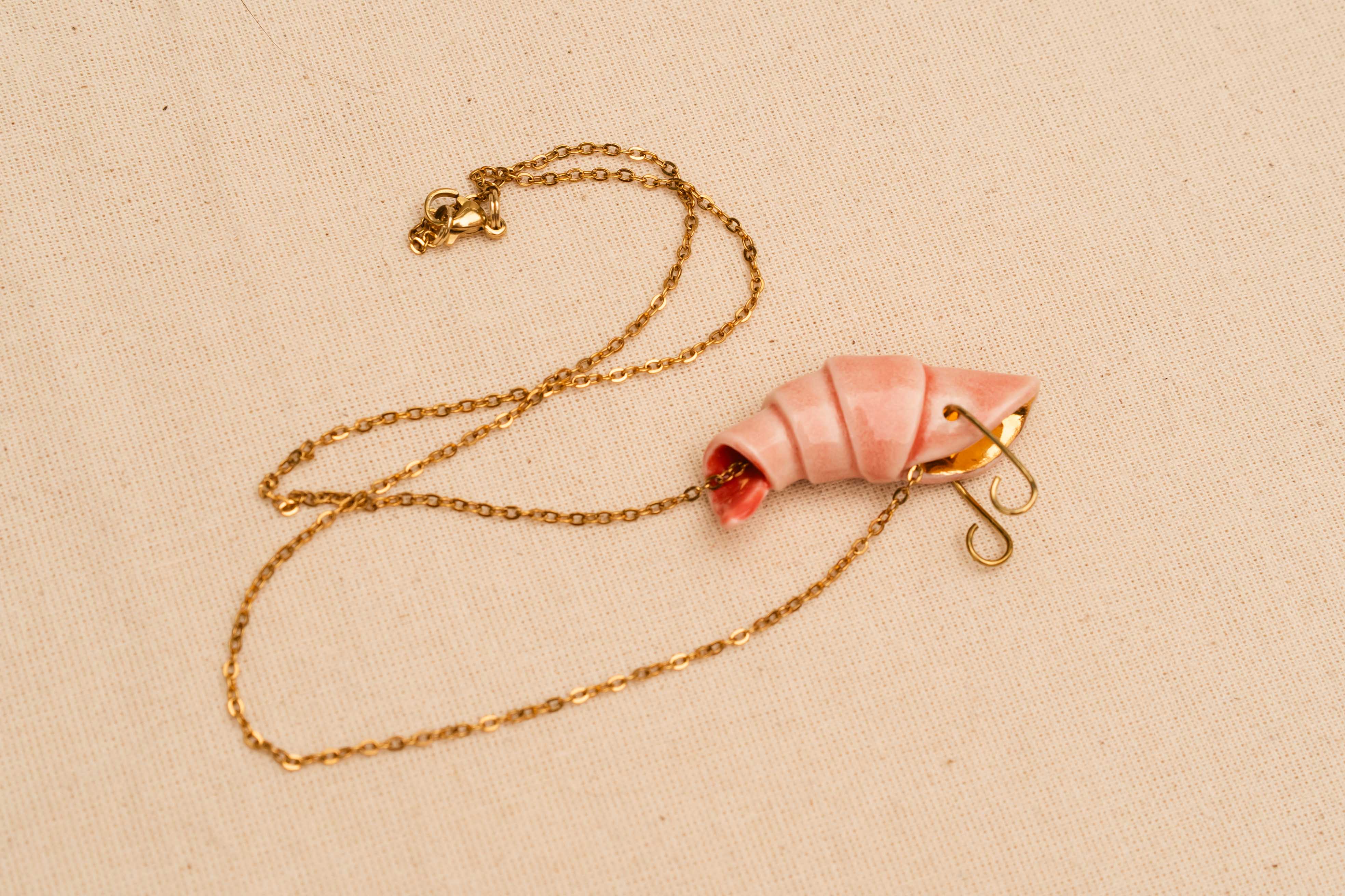 Crevette necklace AVAILABLE AT 20.00